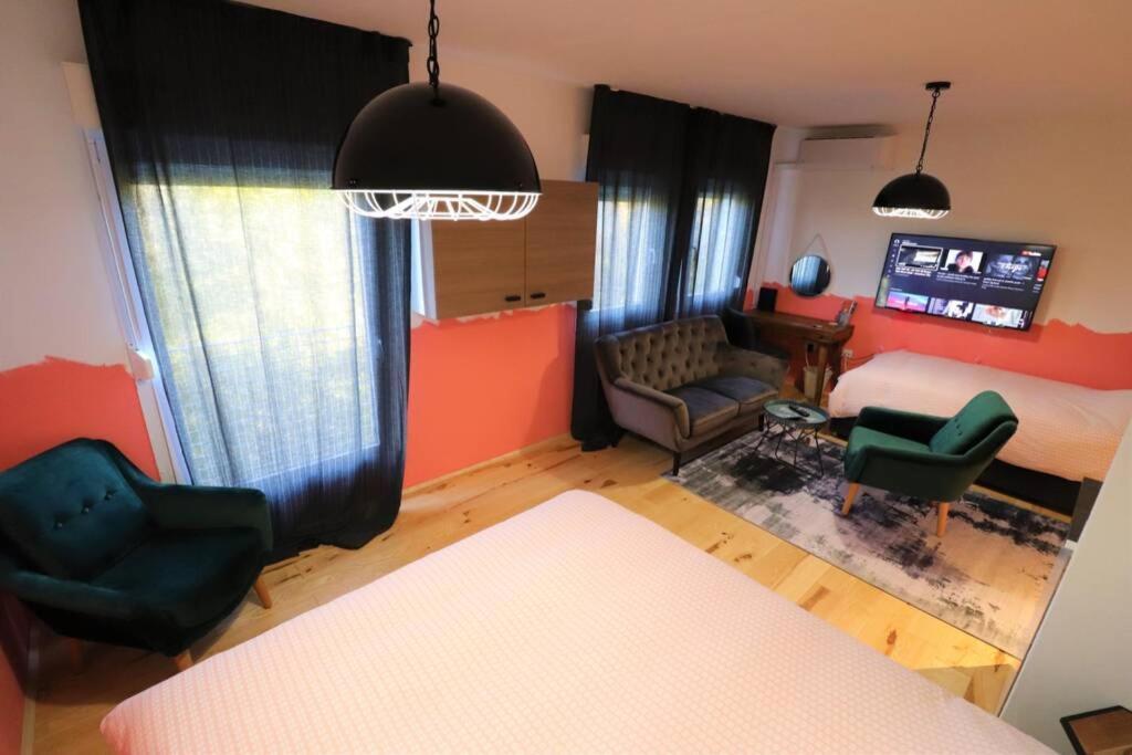 זאגרב Room Emma,Between Bus And Train Station,Netflix,Speed Wi-Fi מראה חיצוני תמונה