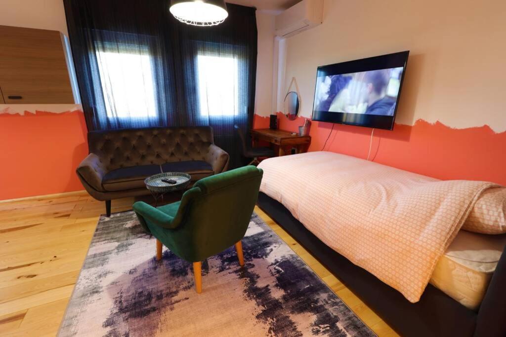 זאגרב Room Emma,Between Bus And Train Station,Netflix,Speed Wi-Fi מראה חיצוני תמונה