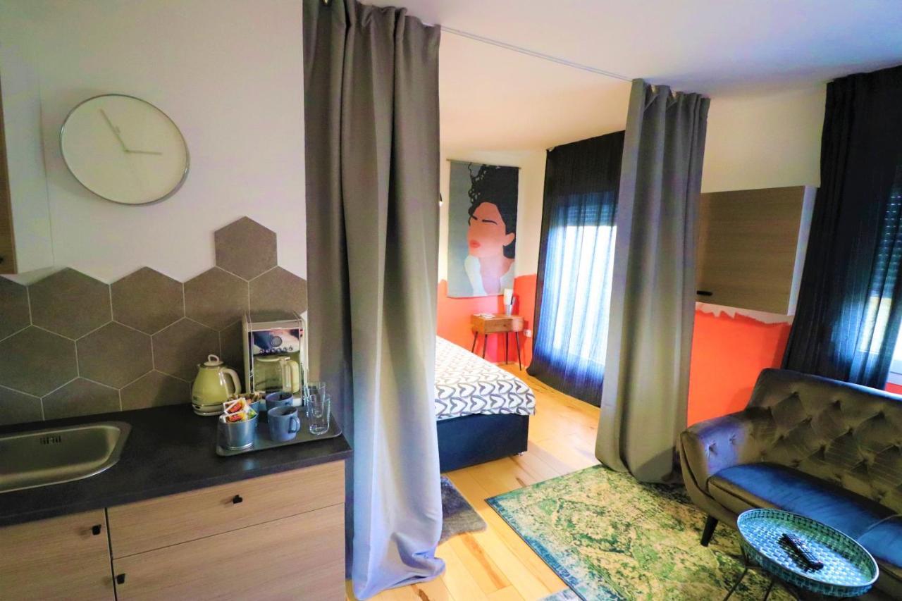 זאגרב Room Emma,Between Bus And Train Station,Netflix,Speed Wi-Fi מראה חיצוני תמונה